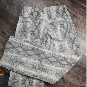 DISCLOSURE Snakeskin Jeans Women 5/27 Grey Excellent Animal Print Straight Leg